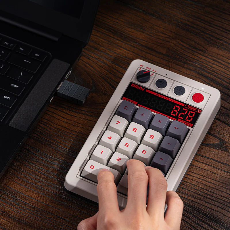 8BitDo Retro 18 Mechanical Numpad