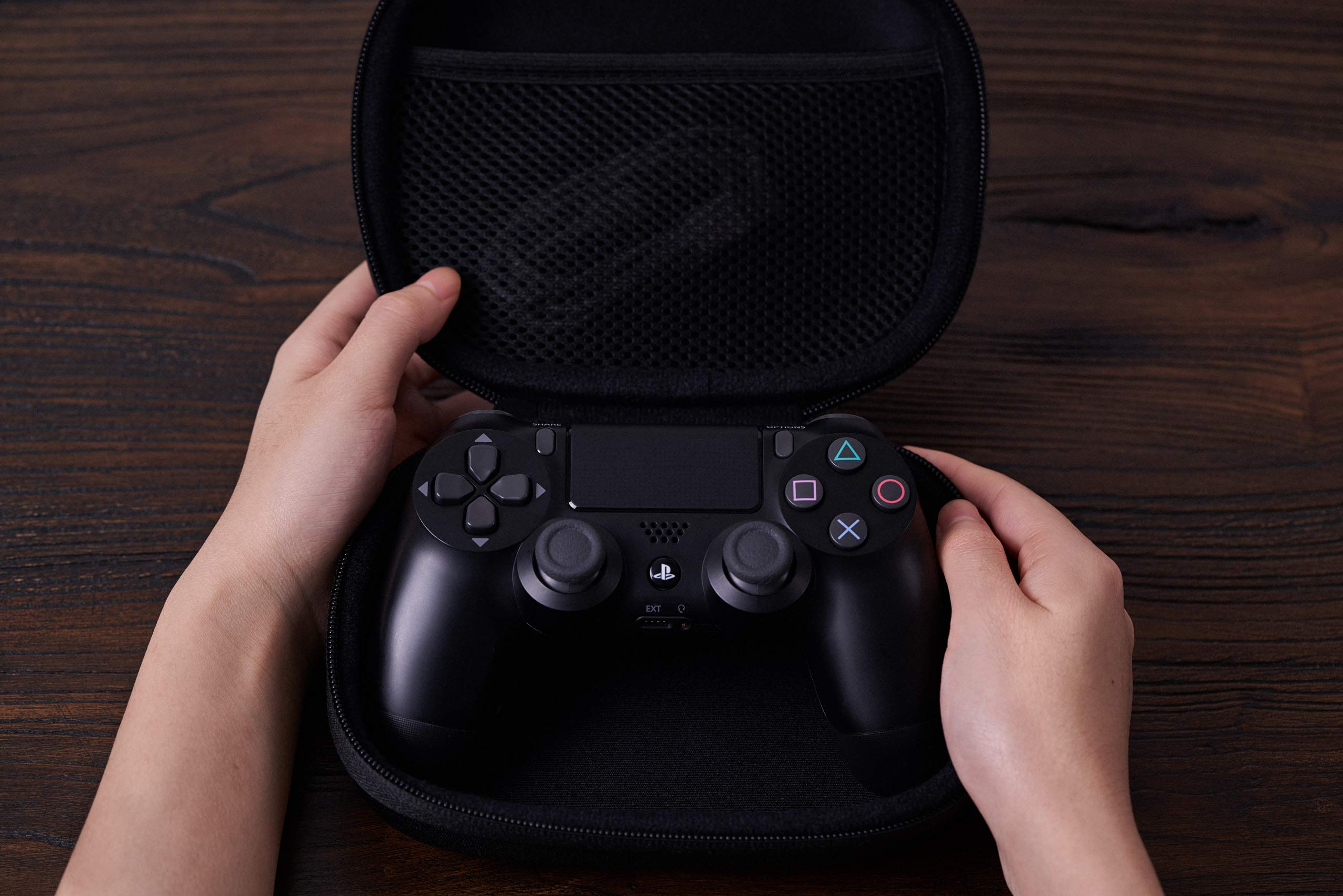 8Bitdo Classic Controller Travel Case (88BE)