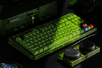 8BitDo Retro 87 Mechanical Keyboard and Dual Super Buttons Xbox Dark Green Detail